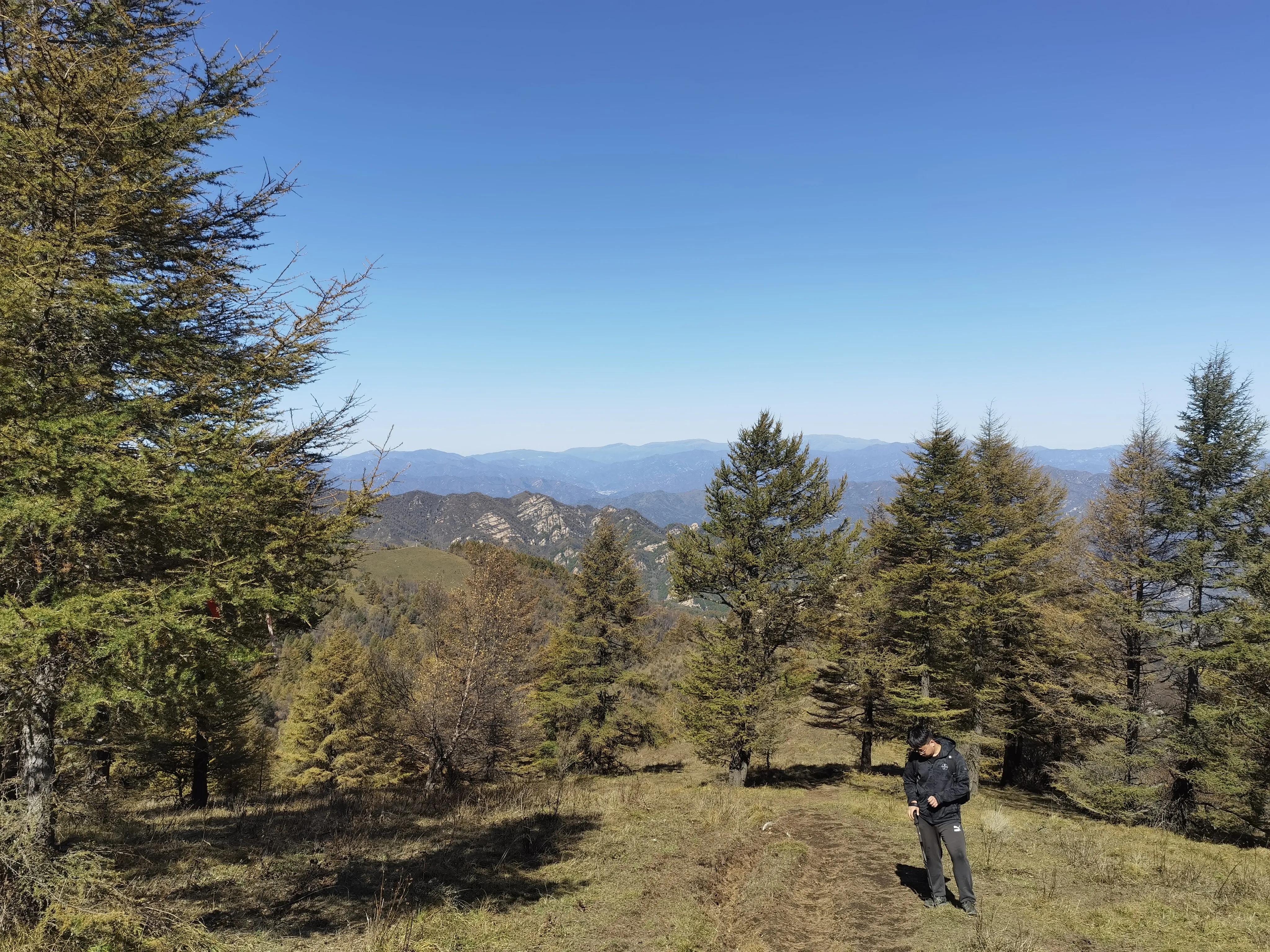 都知夏日驼梁美，秋季呢？阜平花塔村进山带您领略最美的秋日驼梁