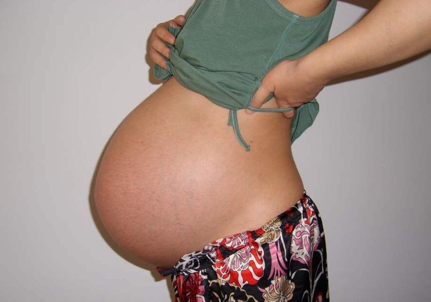 怀上双胞胎后孕期该注意什么事情,怀双胞胎跟单胎有什么不一样