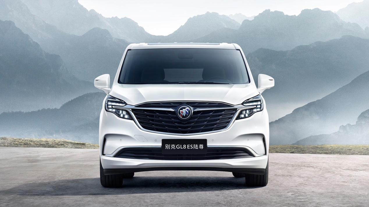 21款gl8652t与传祺gm8对比,最新传祺gm8对比别克gl8哪个更好