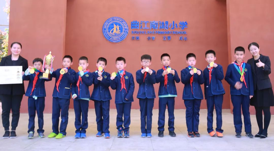 第二届校园足球赛拉开帷幕,曲江新区首届校园足球联赛