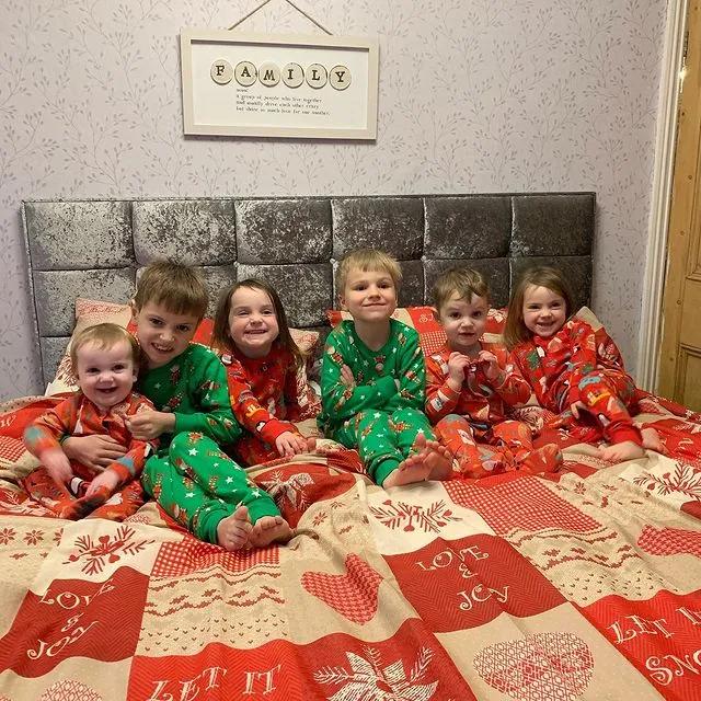 结婚30年生22娃，网友群嘲太窒息了，结果他们的生活却啪啪打脸