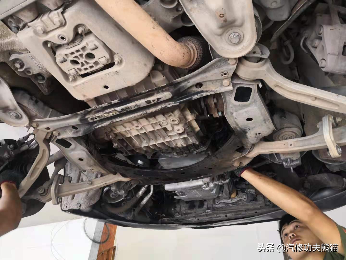 奥迪a6l烧机油1000公里烧多少正常,老a6l烧机油严重