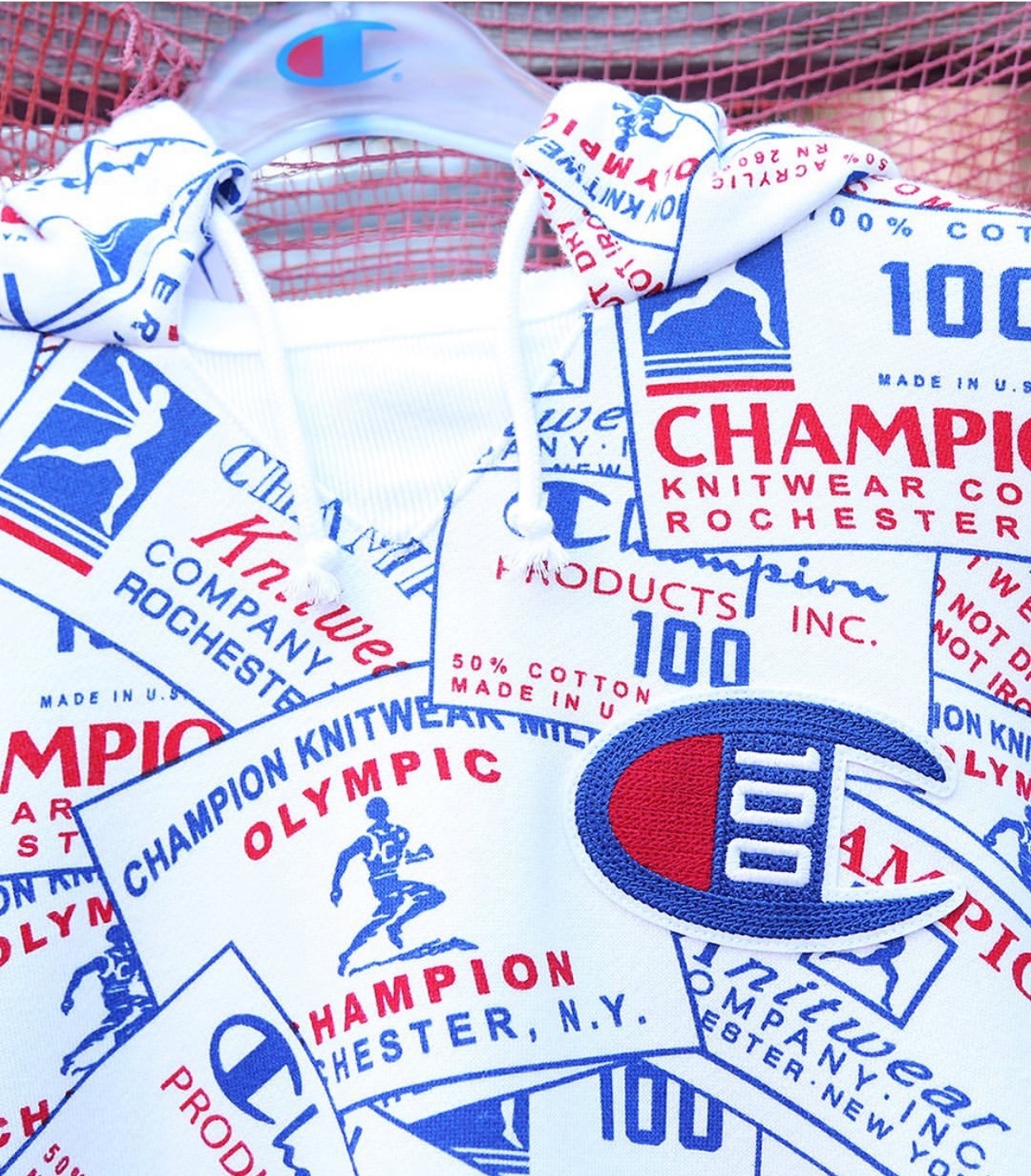 鲸潮丨年轻人不买潮牌，和咸鱼有什么区别？