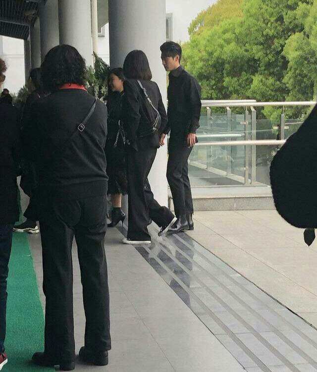 郑恺程晓玥母亲节目,郑恺现身程晓玥综艺