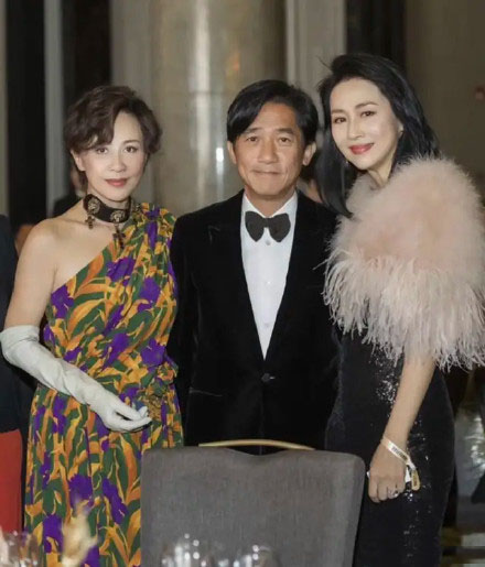 谢贤跟刘嘉玲是哪一年在一起,刘嘉玲谢贤最新照片