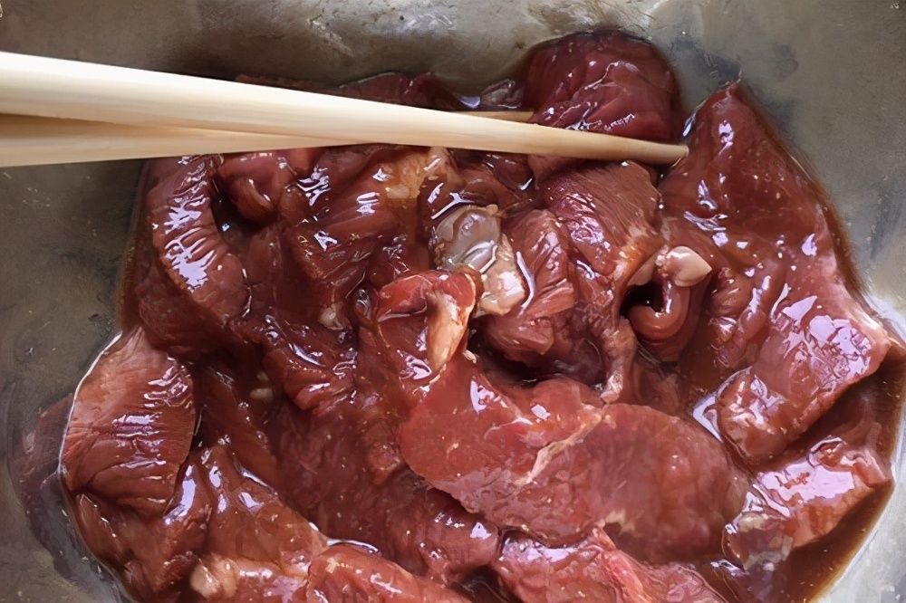 腌牛肉料酒放多少,腌牛肉放盐吗怎么腌好吃