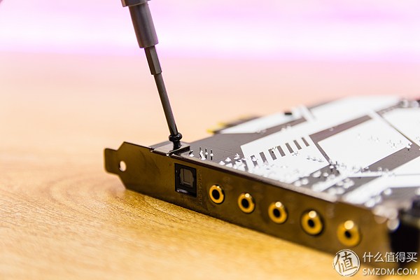 蓝宝石amdrx5804g,amd蓝宝石rx580多少w