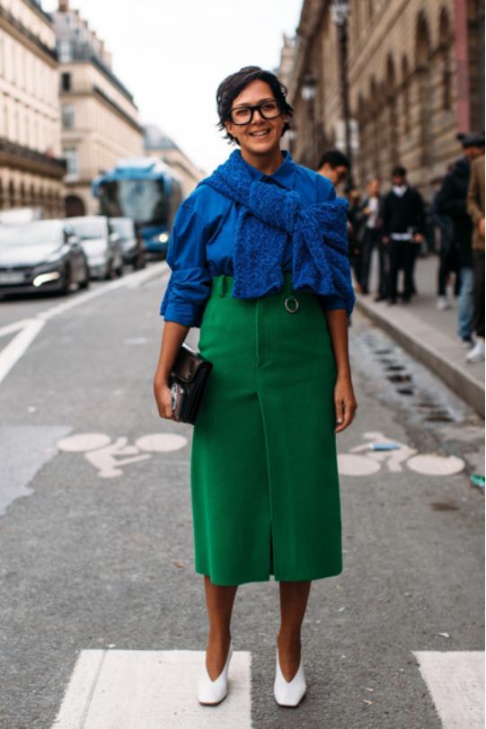 穿衣服打结小技巧,衣服打结穿搭技巧