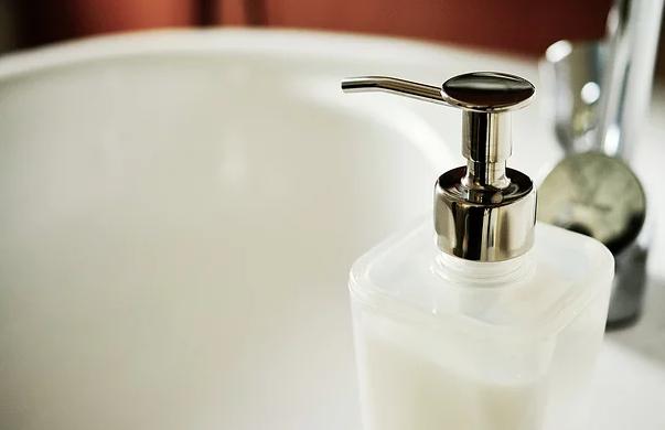 轻奢衣物护理液,衣物焕新修护液