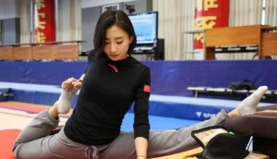 张亮13岁儿子近照曝光,张亮儿子今年几岁身高多少