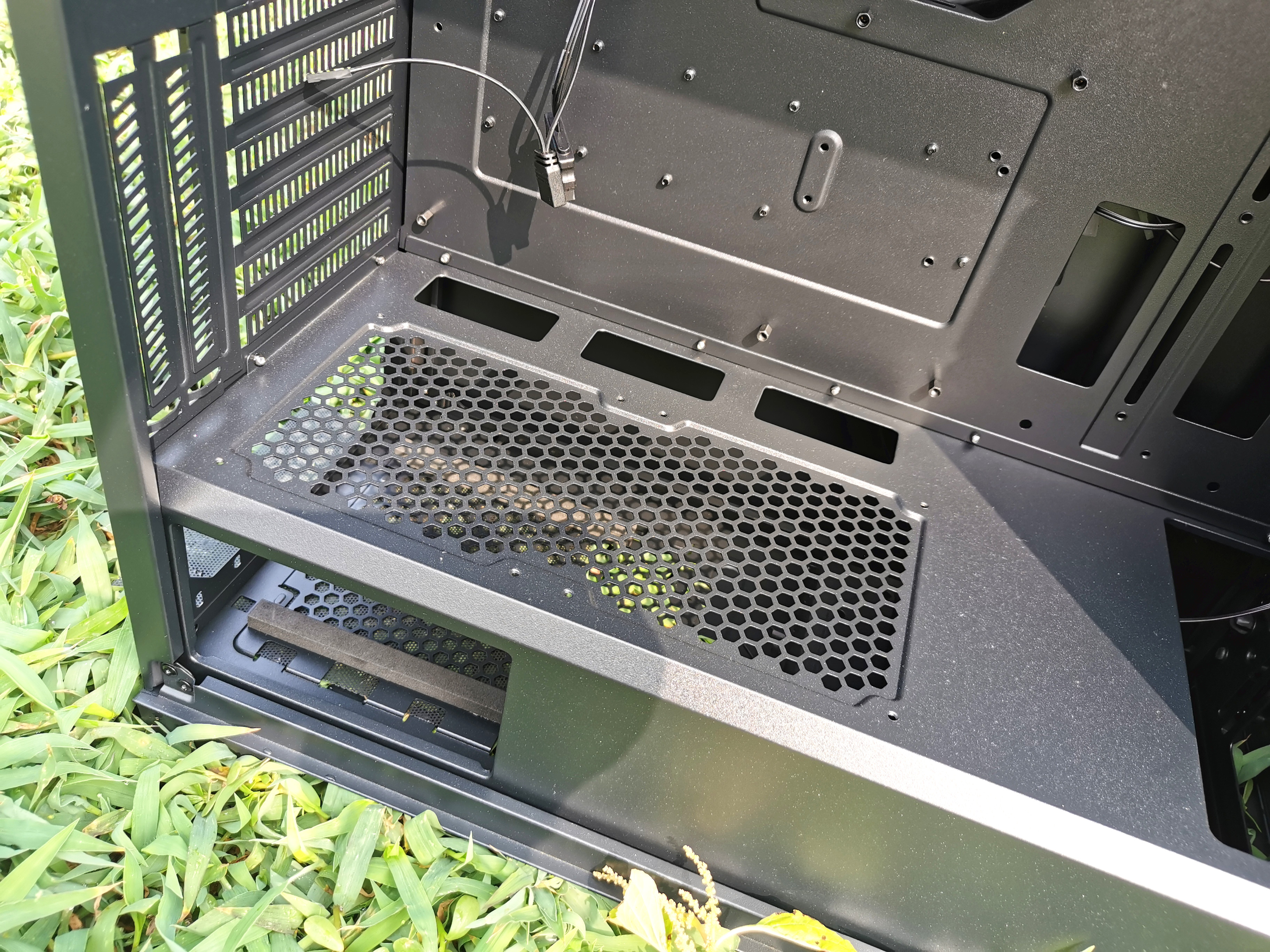 骨伽x70机箱,骨伽机箱x7