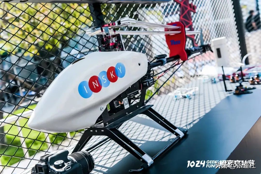 狮尾智能施维：从C919华丽转身后，他在地下室做起了“飞天梦”