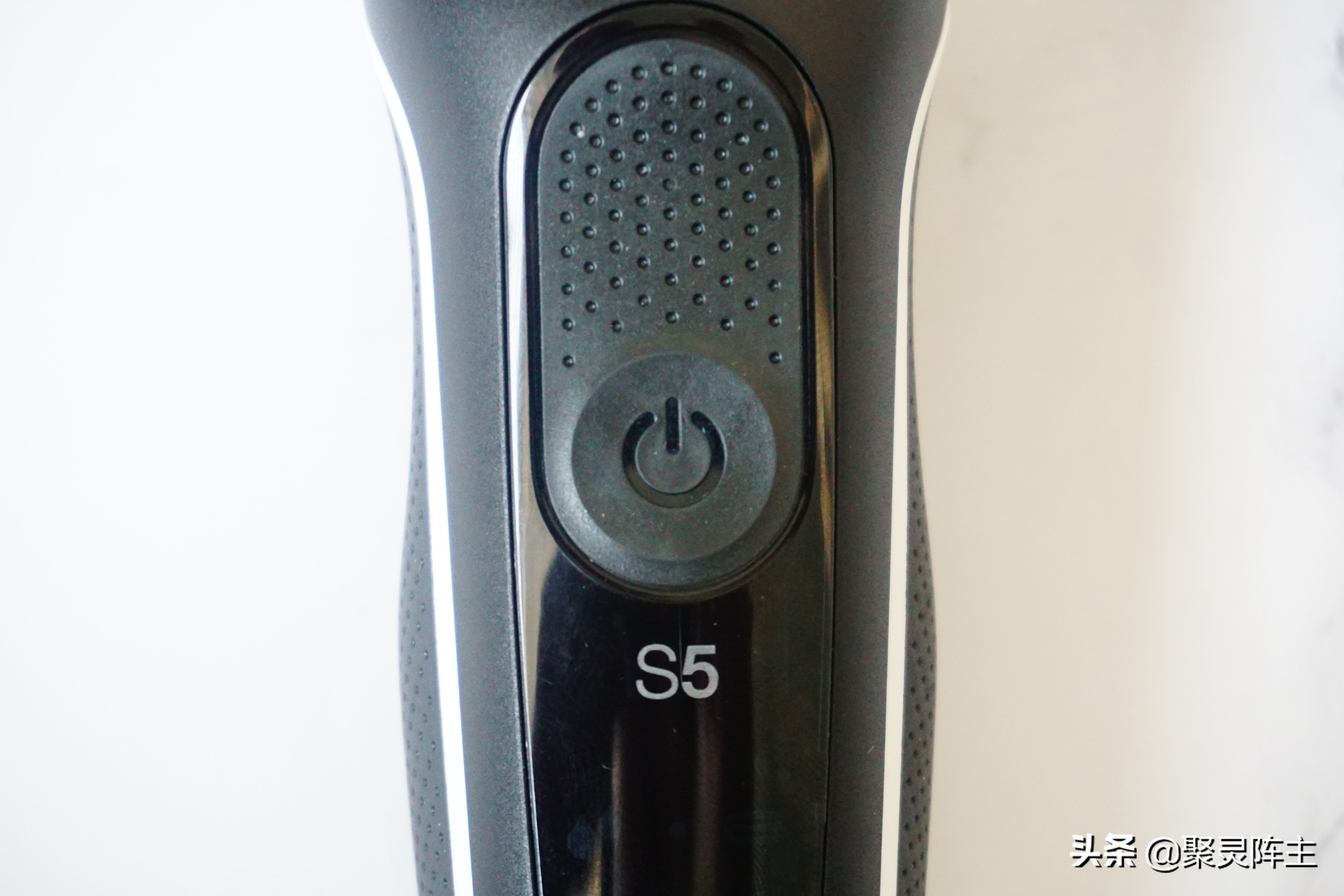 博朗s5和松下小锤子剃须刀哪个好,博朗s5系剃须刀真假