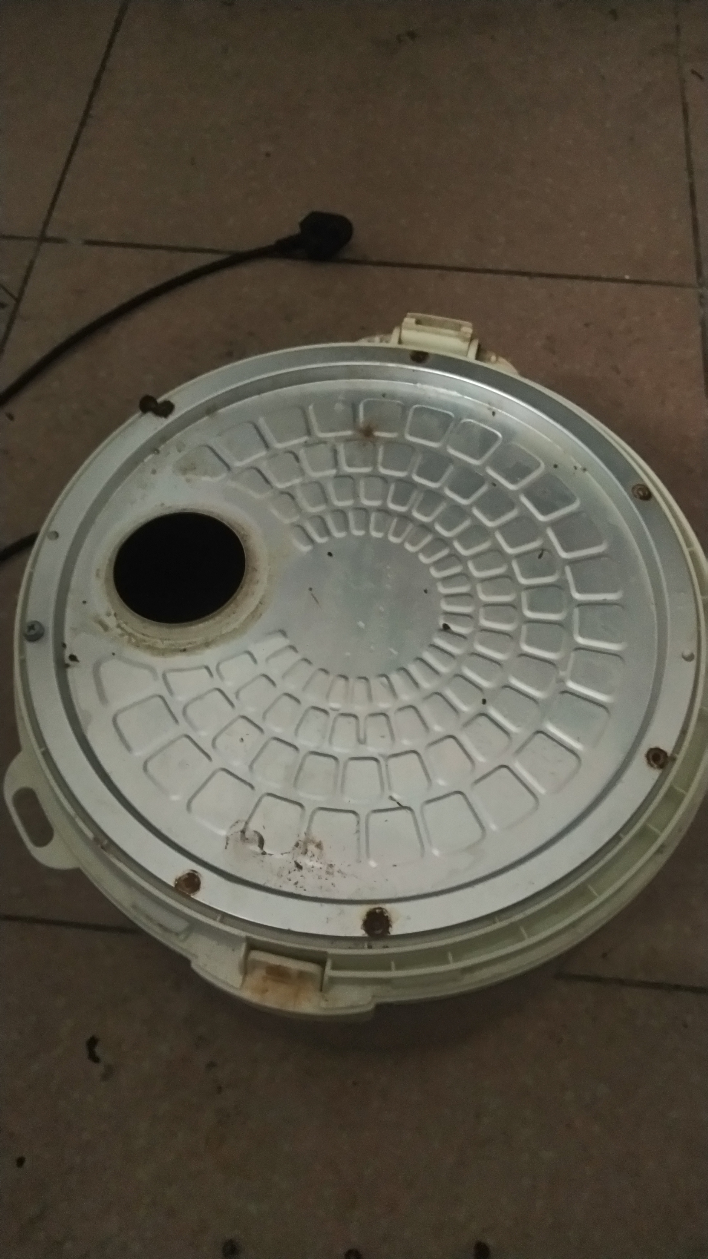 老式苏泊尔电饭锅怎么换胶圈,电饭锅怎么换胶圈