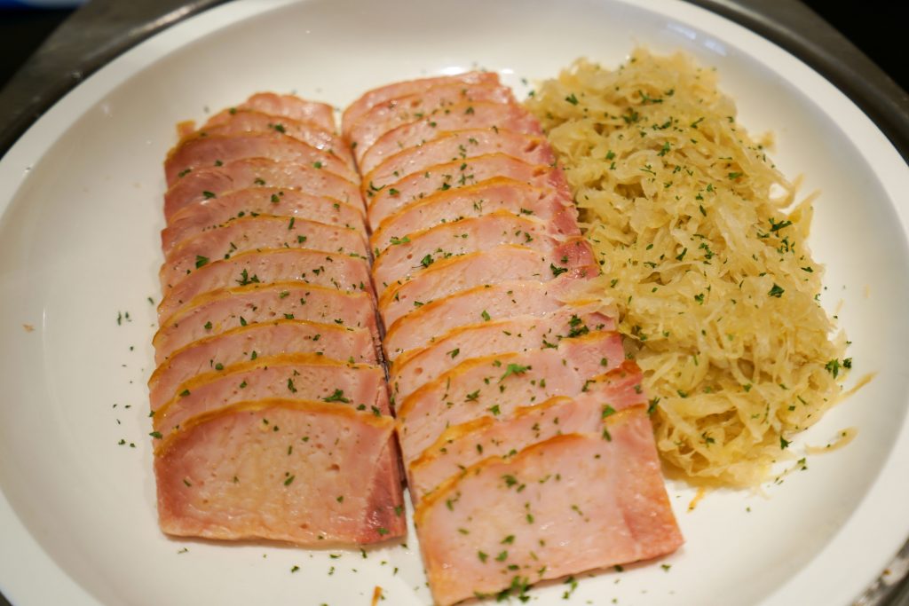 上海扬子江丽笙小龙虾自助餐,上海市扬子江万丽酒店地址