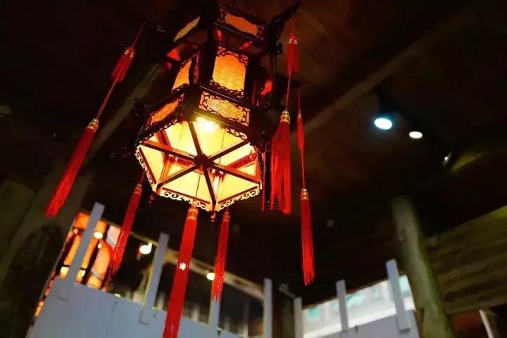 宫灯，流影中的精致时光