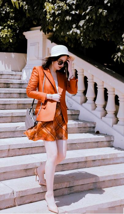 刘亦菲仙气十足穿什么都完美,刘亦菲白色裤子造型