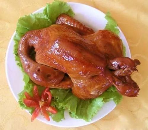 德州扒鸡好吃还是符离集烧鸡好,德州扒鸡符离集烧鸡