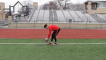 颠球技巧入门小学生3岁,五个适合初学者的颠球技巧