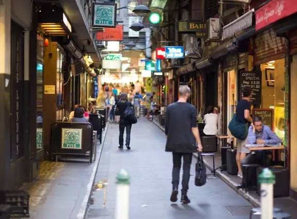 怎么样给英国学校发邮件,外国留学英语沟通技巧