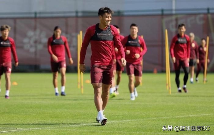 中国男篮在亚洲为什么比男足强,中国男篮为什么比足球强