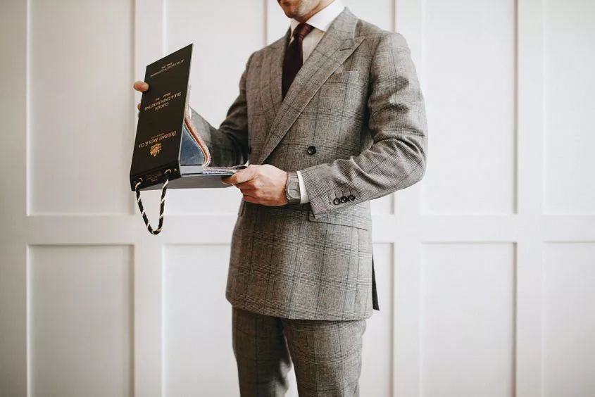 情侣表排行榜前十名万元以内,万元以内的表