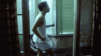 张国荣这一生，不长，刚好够我们“记念”一辈子