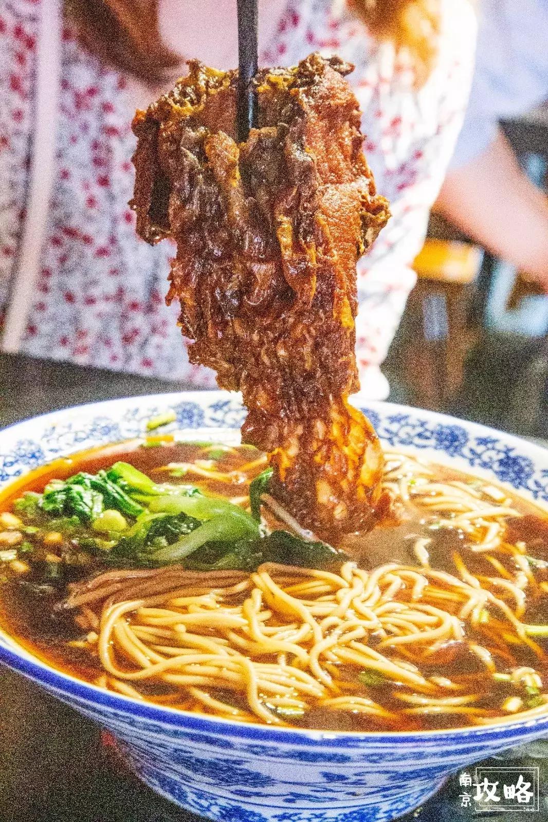 慧园里,南京城中,时光交错的角落