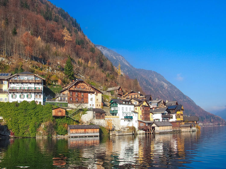 奥地利高山湖泊小镇哈尔施塔特,世界最美的湖区小镇