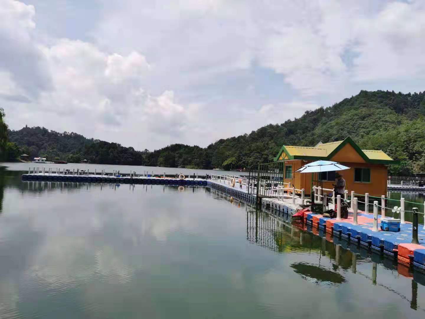 野钓巨青用什么饵料,野钓巨鲤