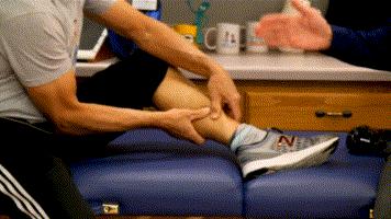 跑步时小腿拉伤？你应该这样做