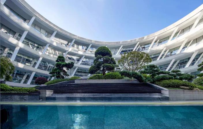 太平鸟时尚中心景观设计,自由的鸟巢