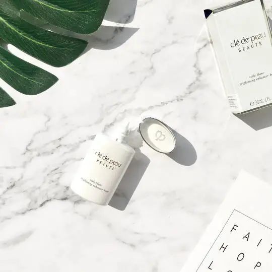 油皮敏感肌防晒,美白防晒学生敏感肌混油皮