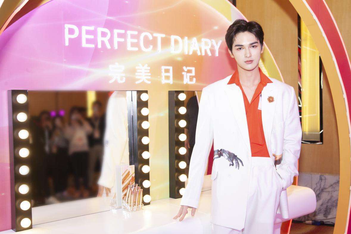 完美日记底妆套装,完美日记所有底妆测评