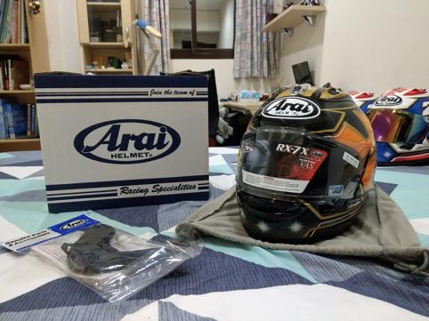 rx7x黑盔,arairx-7x头盔带刀侍卫拆箱