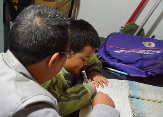 当孩子冲你发脾气,大人冲孩子发脾气怎么解决