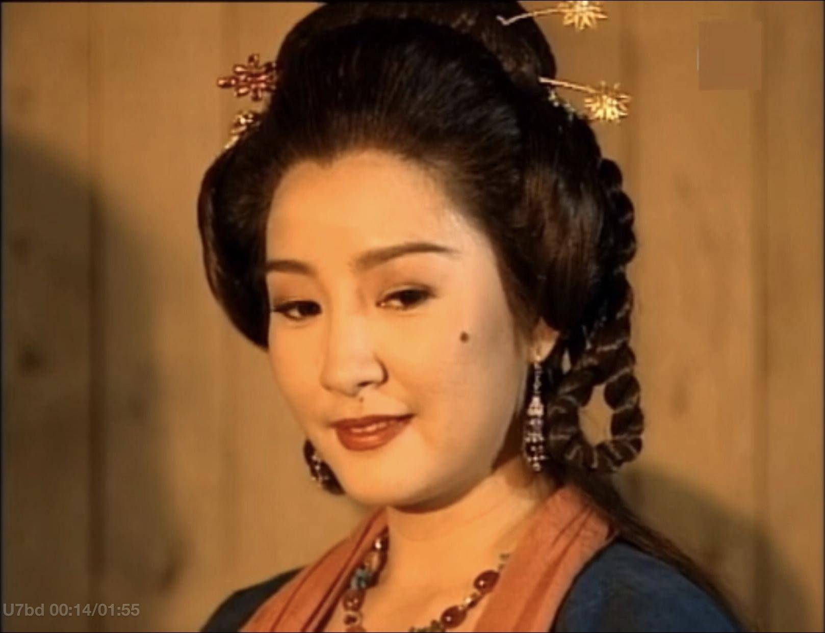 68岁米雪对比58岁雪梨,68岁米雪对比59岁雪梨