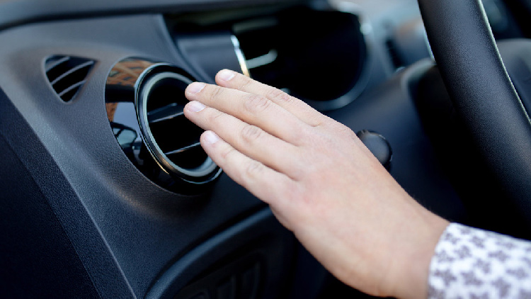 空调有异味要清洗空调系统吗,汽车空调有异味怎么清除视频教程