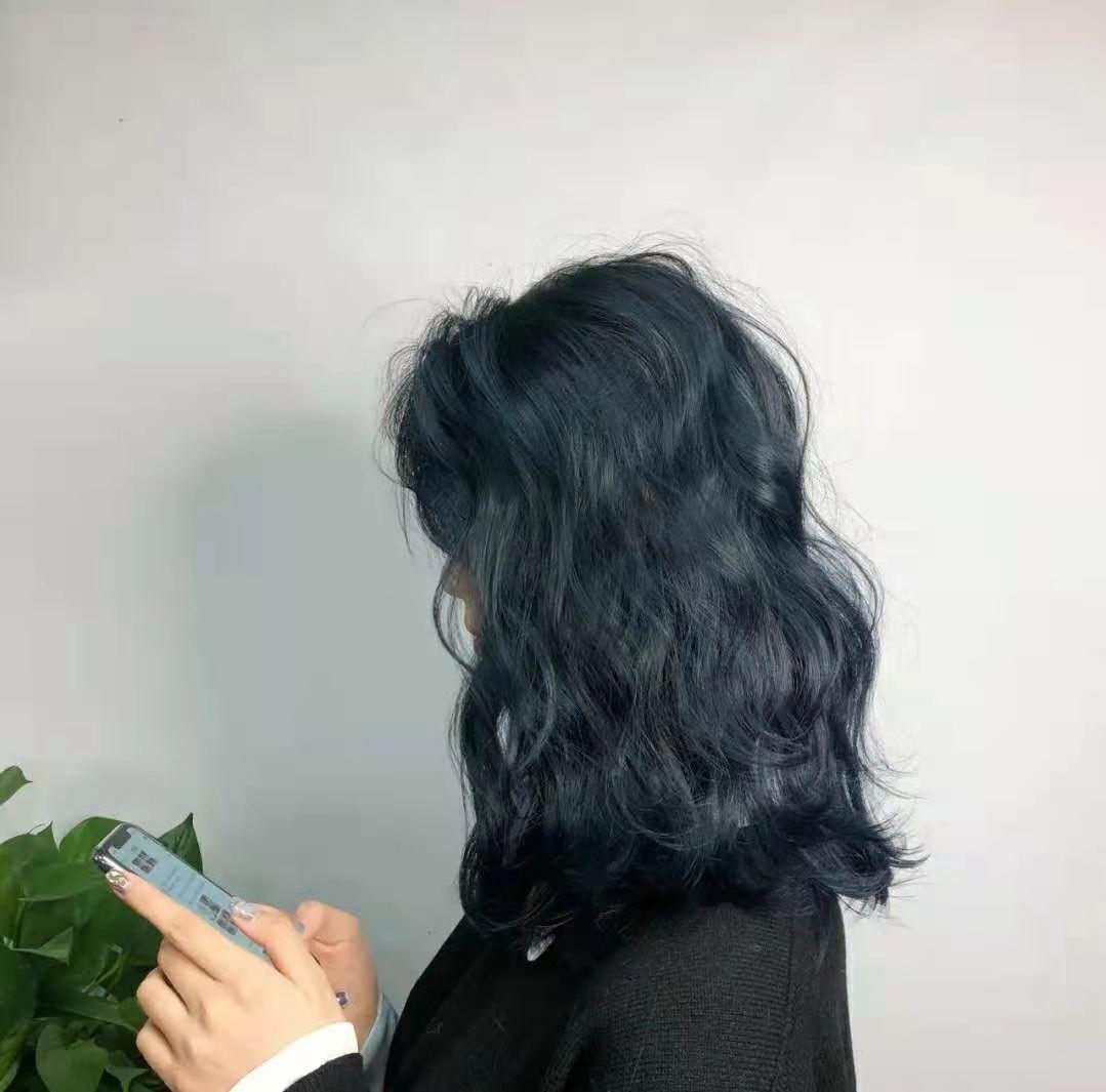 染过不会过时的显白发色,显白发色推荐谁染谁好看