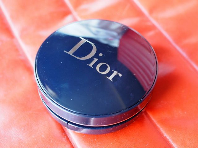 分享外出旅行必备好物,旅行必备护肤品分享