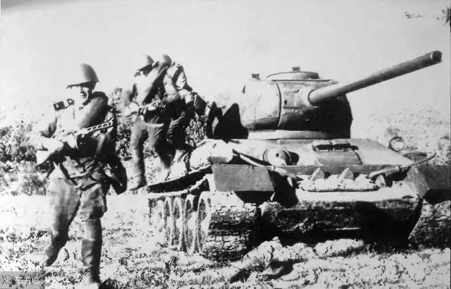 mp7能打穿防弹衣吗,能击穿防弹衣的散弹枪