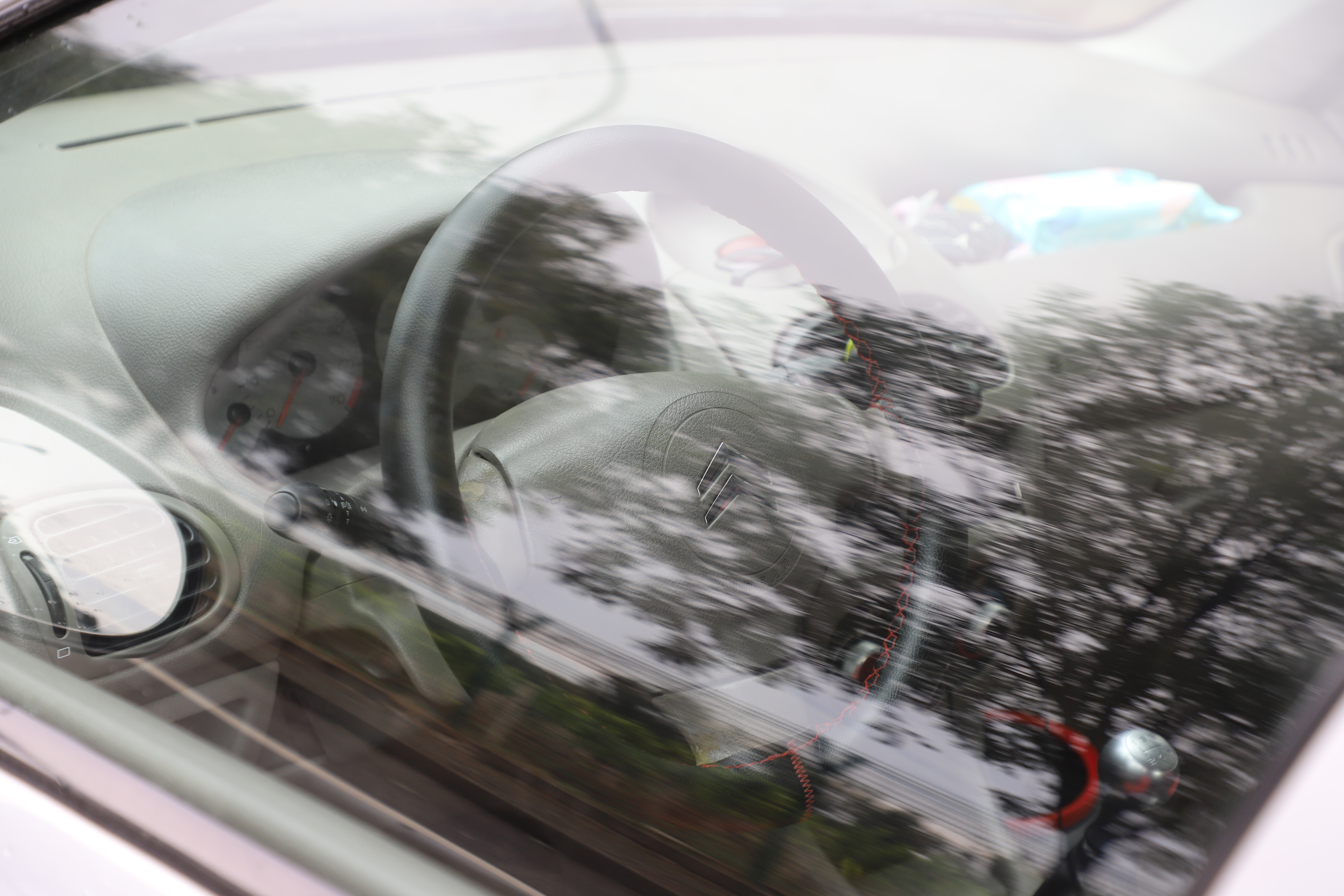 雪铁龙c2两厢驾驶感受,雪铁龙c2这款车怎么样