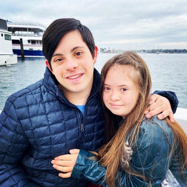 唐氏综合症少女模特,唐氏综合征女孩被美国收养