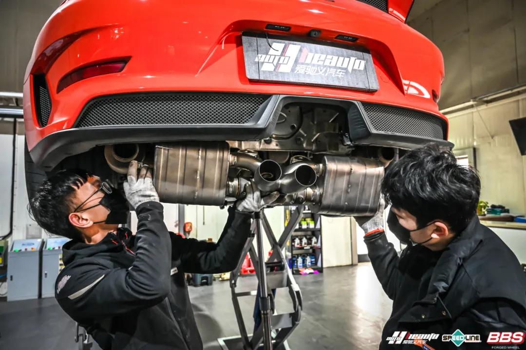 保时捷911gt3rs保养多少钱,提走一辆保时捷911gt3rs的过程