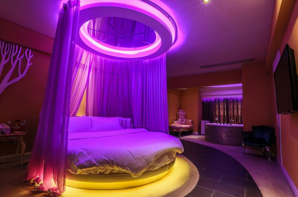 情侣套房的床为什么是圆的,情侣房为什么是圆床