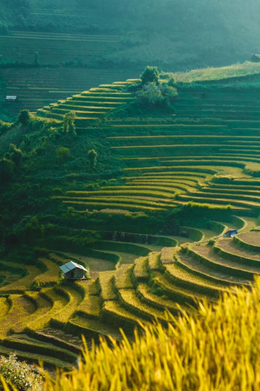 地球上长得最不像地球的地方,世界上最不像地球的地方景色