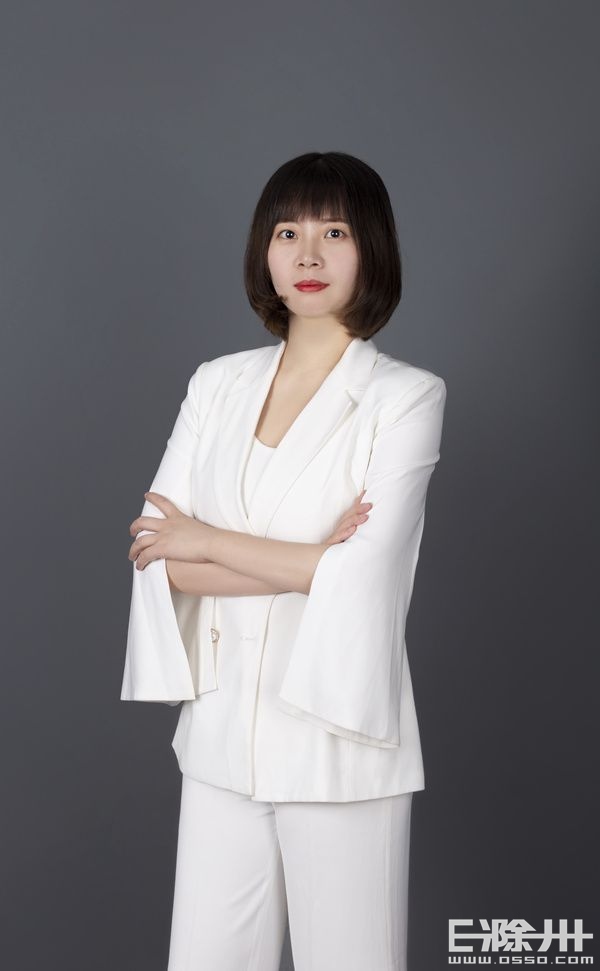 设计师吴子霞，半道出家却深扎设计之海，建筑与设计的满怀相撞