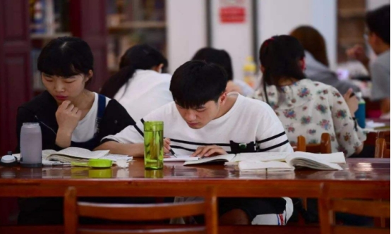 上什么类型大专好找工作,大专找什么工作就业前景好