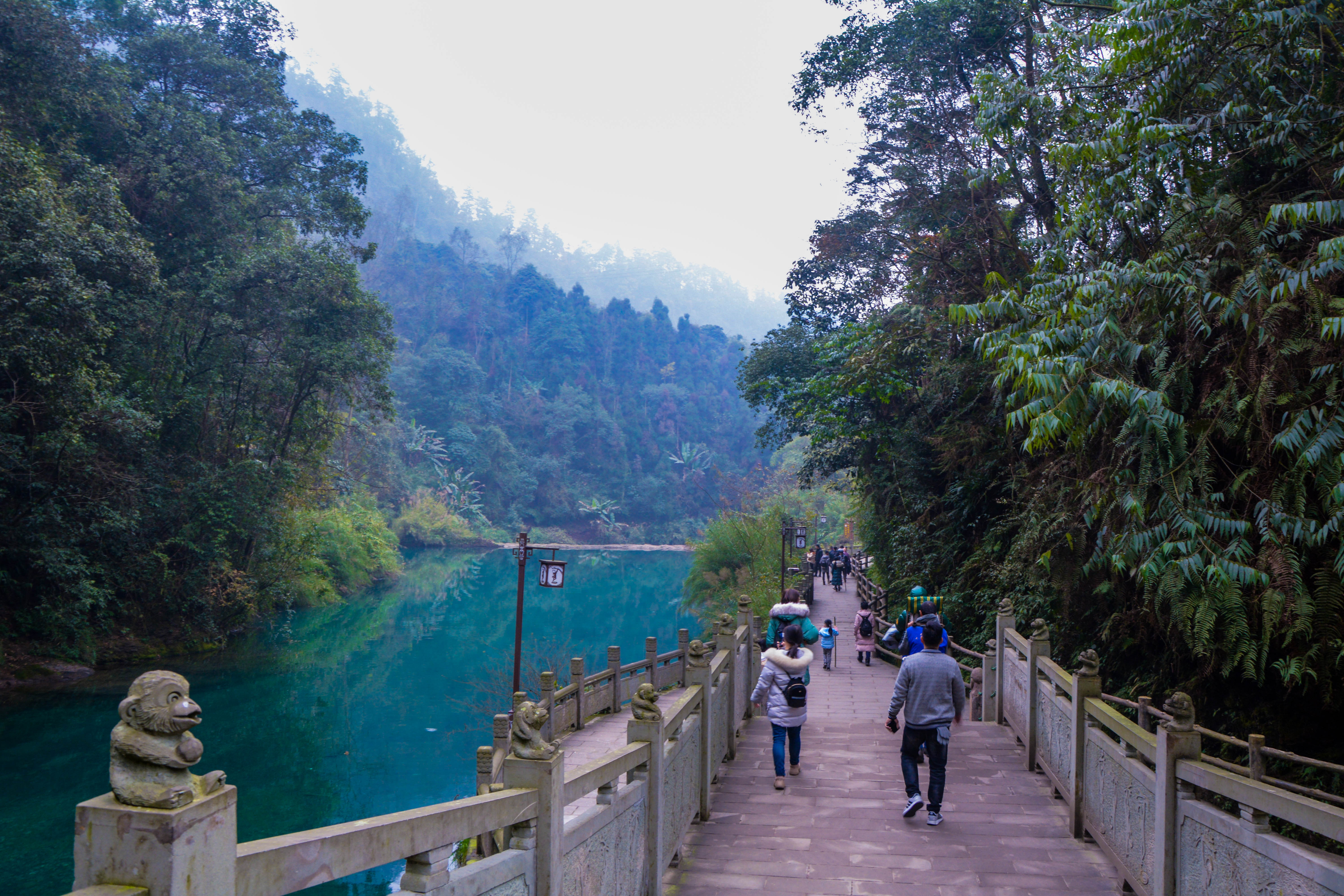 峨眉山冬雪仙境,峨眉山象城旅游