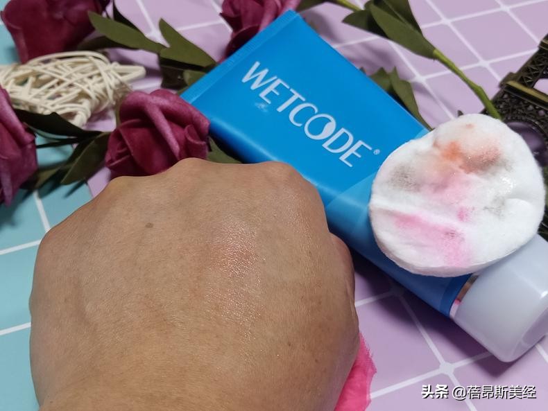 浪漫丝滑保湿洁面乳测评,水密码氨基酸泡沫洁面乳测评